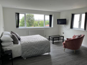 Studio apartment in Harefield